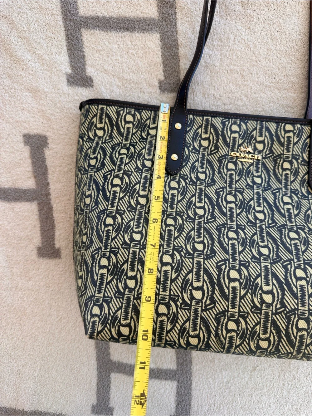 Coach tote Navy and Cream Chain-Link Tote 2018 City tote nautical print